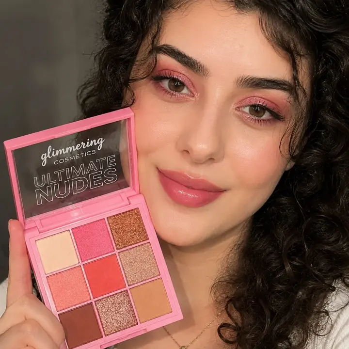 Ultimate Nudes Eyeshadow Palette