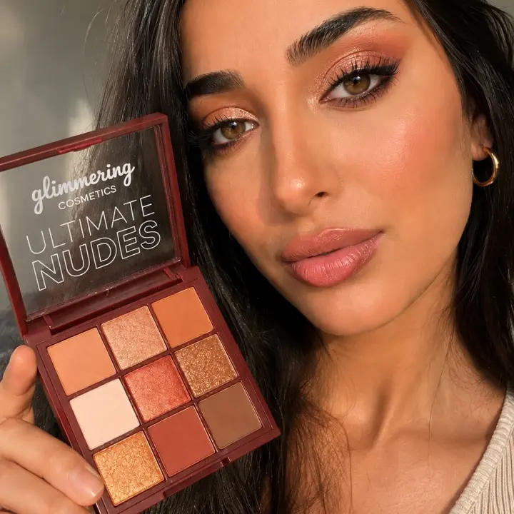 Ultimate Nudes Eyeshadow Palette